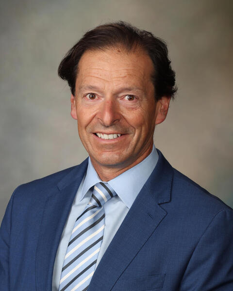 Luis R. Scott