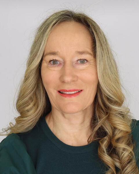 Andrea J. Boon