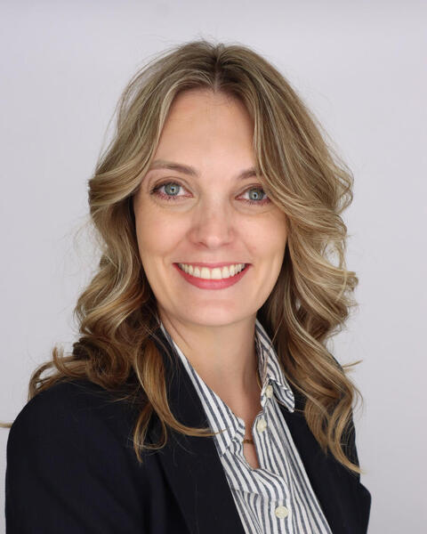 Lindsay L. Warner